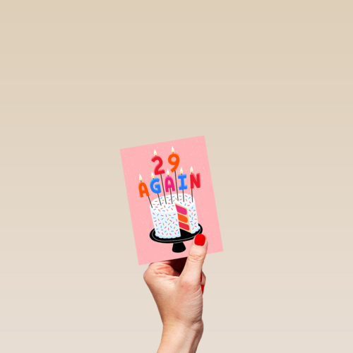 29 again op een verjaardagstaart