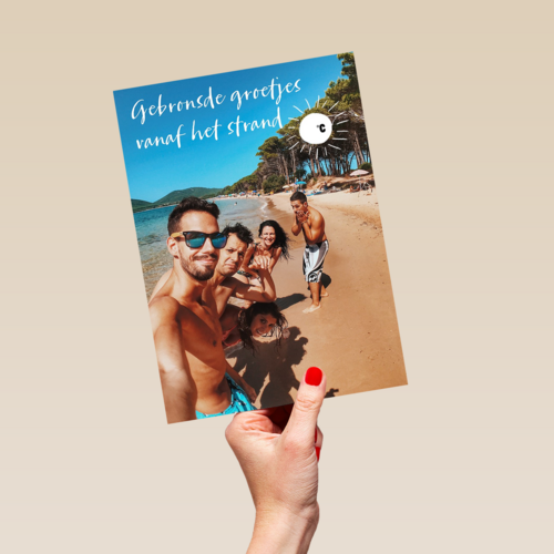 gebronsde groetjes vanaf het strand