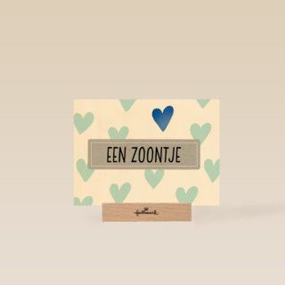 een zoontje met veel harten