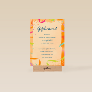 Gefeliciteerd kaart spring een gat in de lucht More than words