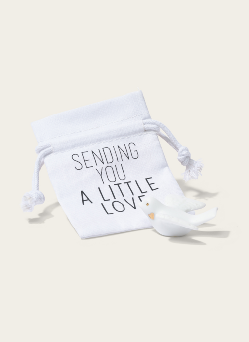 Räder Sending You A Little Love Porseleinen Geluksduifje | Räder Cadeau Woonaccessoires |