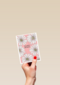 Verjaardagskaart roze met witte bloemen