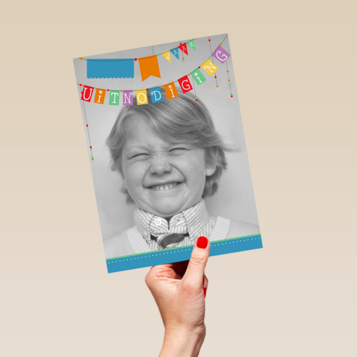 fotokaart uitnodiging gekleurde vlaggetjes