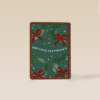 kerstkaart met kerststrikken op groene achtergrond