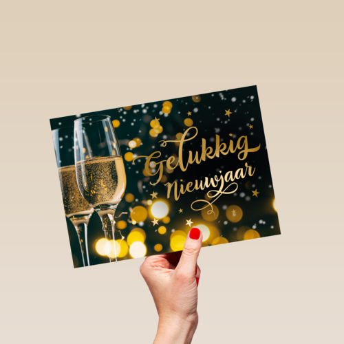 gelukkig nieuwjaar met glaasjes bubbel
