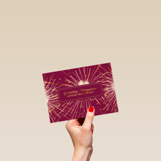 nieuwjaarskaart met tekstkader op vuurwerk