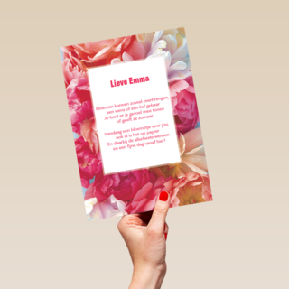 een fleurige bloemen kaart voor iemand zijn verjaardag