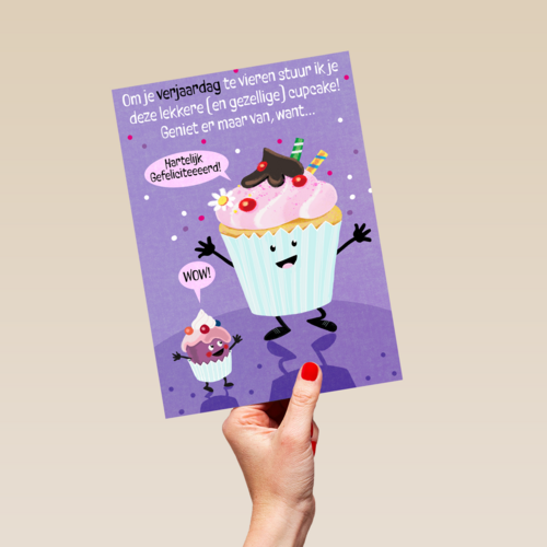 Verjaardagskaart grappig met cupcake