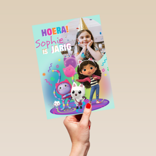 Gabbys Dollhouse Hoera fotokaart