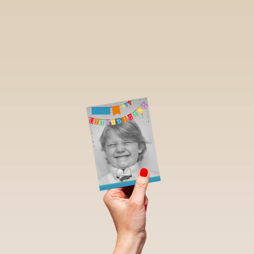 fotokaart uitnodiging gekleurde vlaggetjes