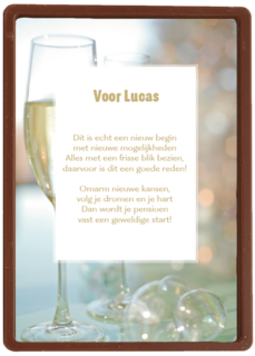 champagne glas om te proosten op je pensioen