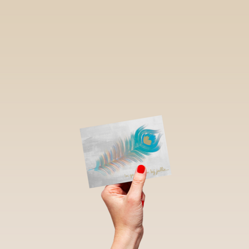 een hele mooie blauw pauwenveer in gedachten bij jullie