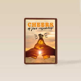 Cheers op je verjaardag bier