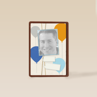 verjaardag met ballonnen en labels