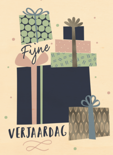 fijne verjaardag met deze cadeaus