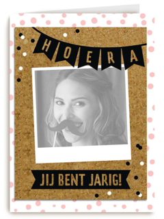fotokaart staand hoera jij bent jarig