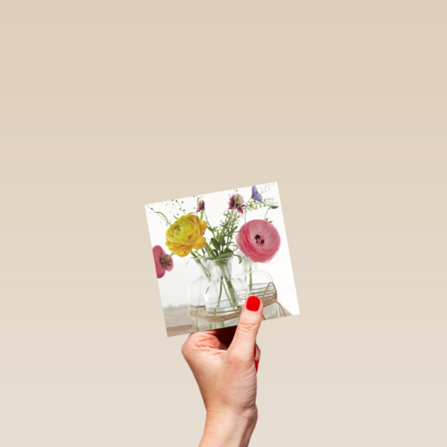 bloemen in glazen vaas
