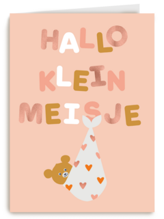 Hallo klein meisje Beertje in knapzak