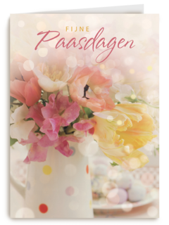 fijne paasdagen met bloemen in vaas paaseitjes