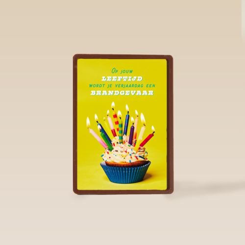 Heel veel kaarsjes op een cakeje