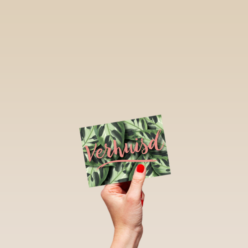 botanical kaart met bladeren en het woord verhuisd