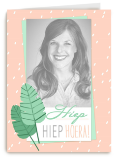 hiep hiep hoera blaadjes vrouw