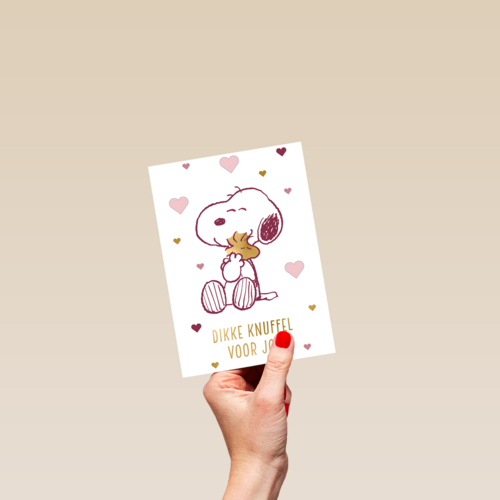 valentijnskaart klassiek snoopy dikke knuffel voor jou