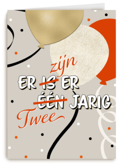 er zijn er 2 jarig met ballonnen