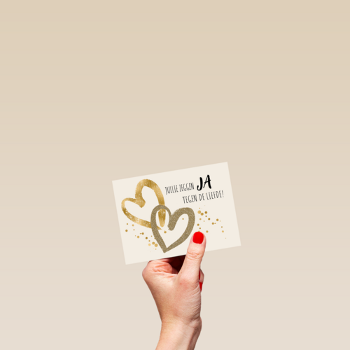 Jullie zeggen Ja tegen de liefde gouden harten