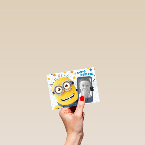 minion kaart jongen hashtag jarig hashtag selfie