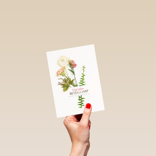 botanical kaart beterschap met een bloemetje