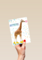 het is feest met giraffe met rolschaatsen