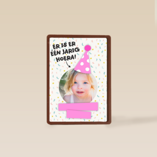 een fotokaart met feesthoed