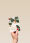 Kerstkaart fijne feestdagen kerstbloemen