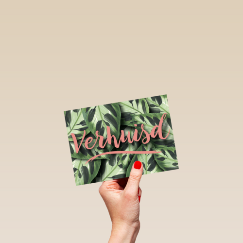 botanical kaart met bladeren en het woord verhuisd