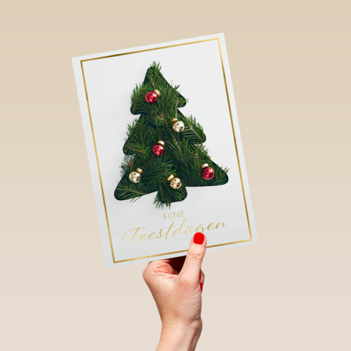 Kerstkaart klassiek wit met kerstboom