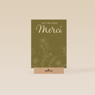 een hele dikke merci met botanical achtergrond