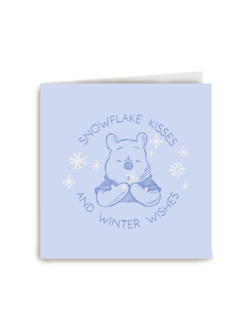 Snowflake kisses Winnie de Poeh