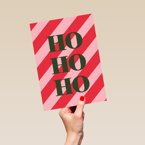 kerstkaart hohoho op rood roze achtergrond