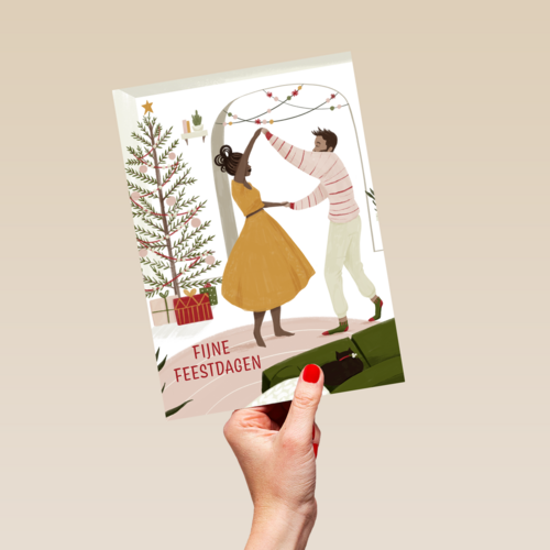 Kerstkaart dansen bij de kerstboom