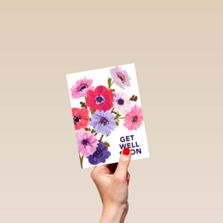 Beterschapskaart vrouw Bloemen Get well soon Engels