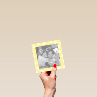 fotokaart blanco vierkant geel met witte stippen