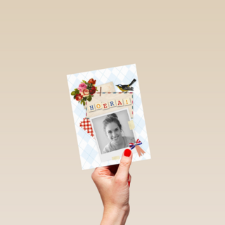 Hoera met een vogel en een vlag