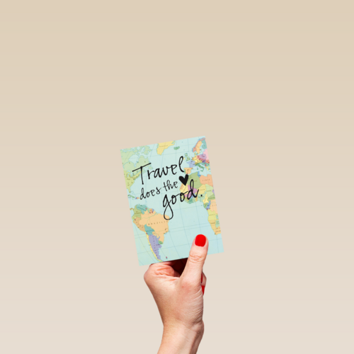 reizen kaart met de tekst travel does the heart good