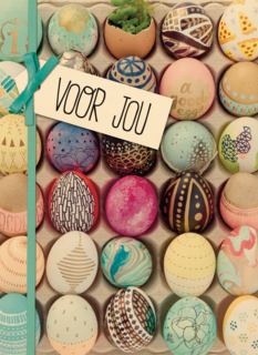 voor jou paaskaart met verschillende gekleurde eieren