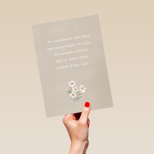 condoleancekaart met bloemen op kraft