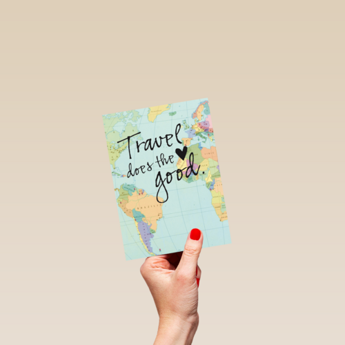 reizen kaart met de tekst travel does the heart good