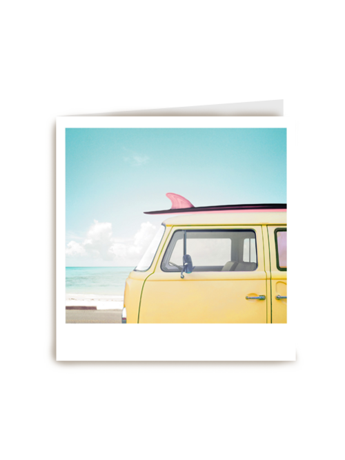 Kaart Hallmark | Groetjes Uit Fijne Reis | Zomerkaart Busje Met Surfboard Polaroid