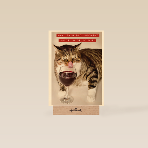 Verjaardagskaart kat met wijnglas