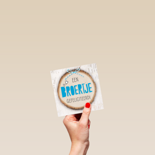strik een broertje gefeliciteerd